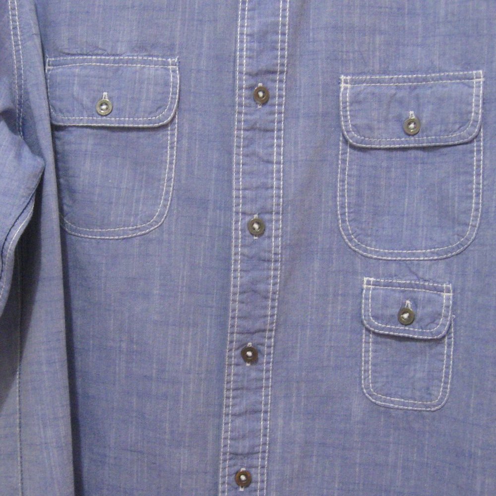 ***SOLD*** Tommy Hilfiger Blue Chambray Roll Tab Sleeve Casual Shirt - Picture 4 of 13